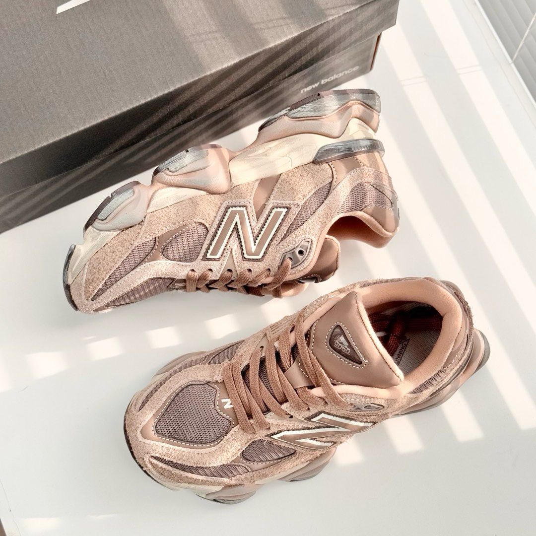New Balance 9060 Mushroom