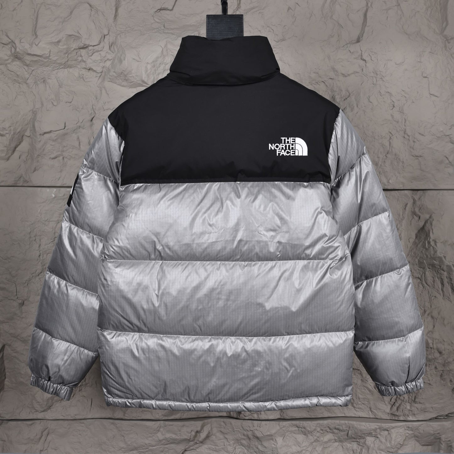 Arctic Pulse Down Jacket