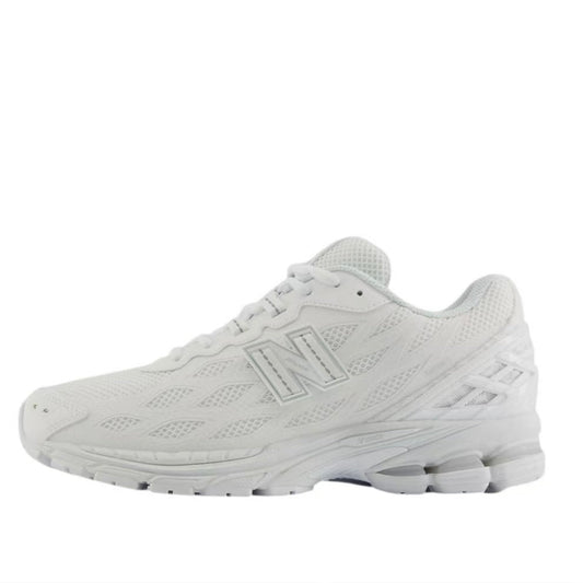 1906M New Balance all white
